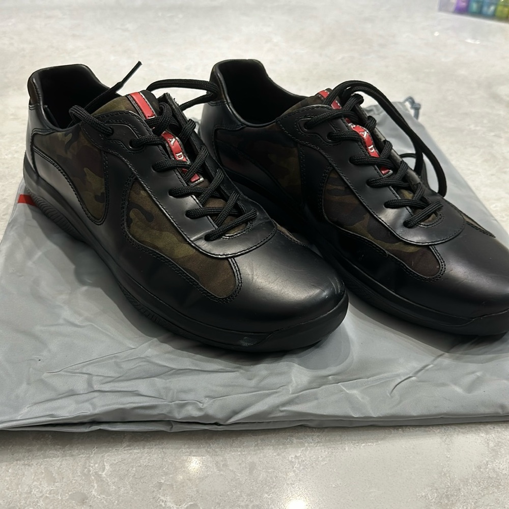 Prada sneakers 👟